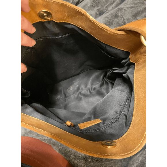 Margot New York Genuine Leather Chevron Hobo Crossbody Honey Tan Brown Purse - Picture 6 of 8